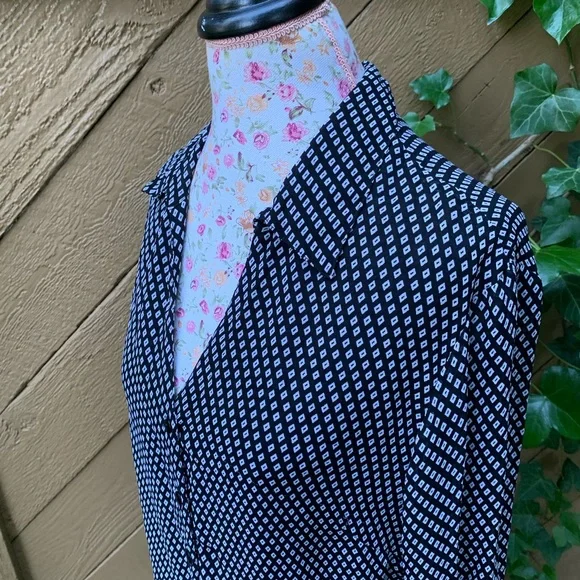 Style Co 3/4 ruffle sleeve button-up Shirt Sz 14P black white check business top - Picture 11 of 16